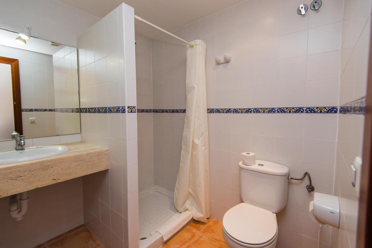 Hostal Cala Ratjada エクステリア 写真