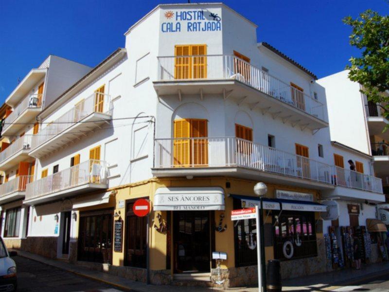 Hostal Cala Ratjada エクステリア 写真