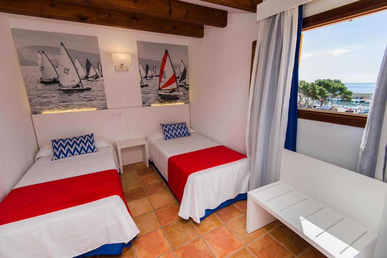 Hostal Cala Ratjada エクステリア 写真